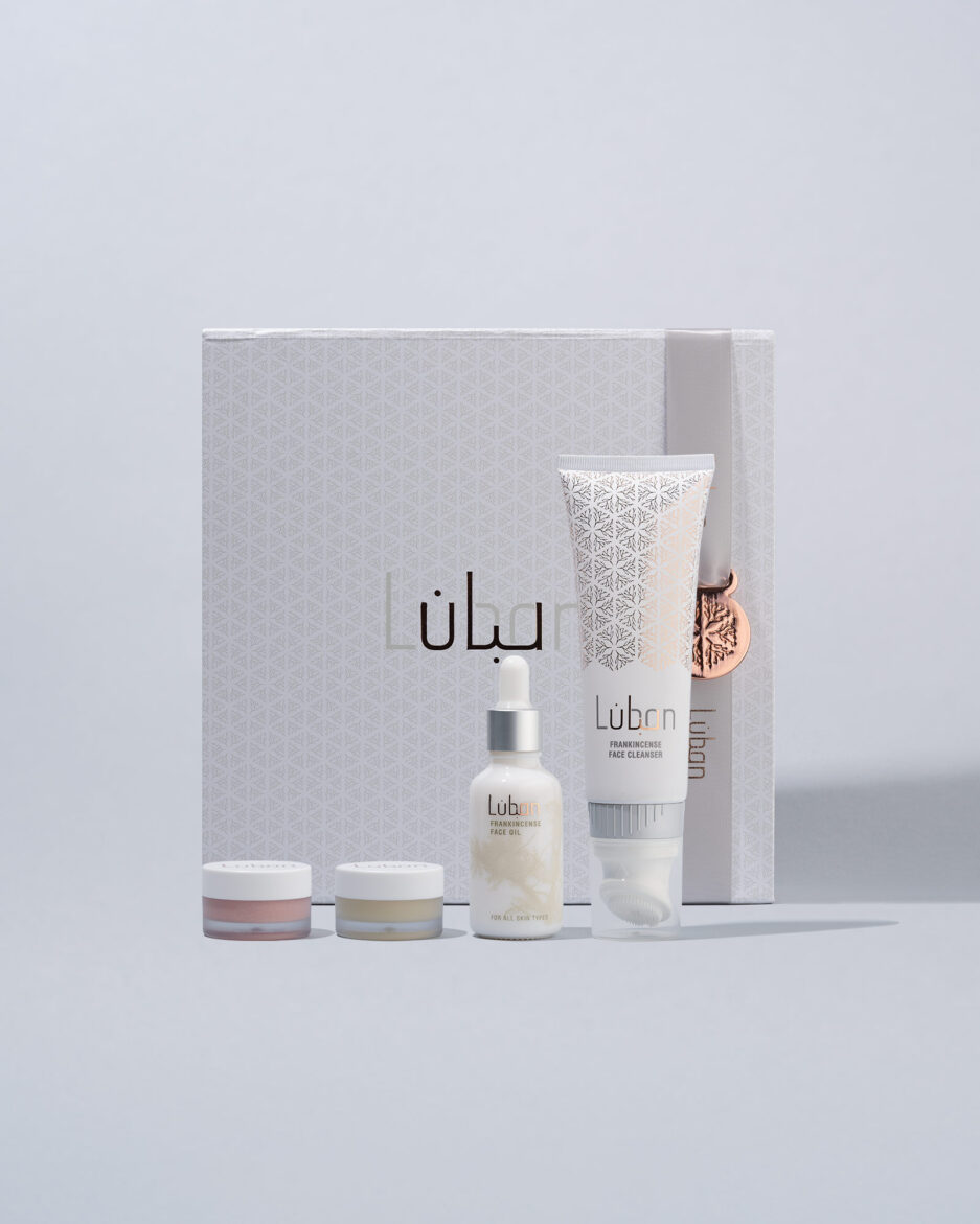 Gift box with items related to face and lips