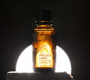 oman-private-label-03-essential-oil-768x683